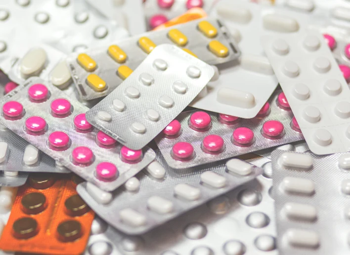 medications-1853400_708x531